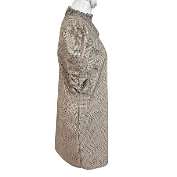 Welcome to my closet! - Picture 3 of 10